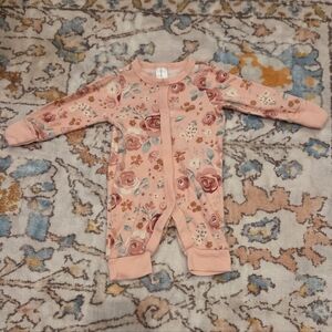 Modern Moments Baby Girl's NEWBORN Pajamas